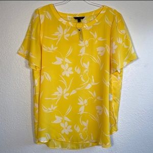 Banana Republic Factory Woman's short sleeve Dandelion Yellow blouse size L NWOT